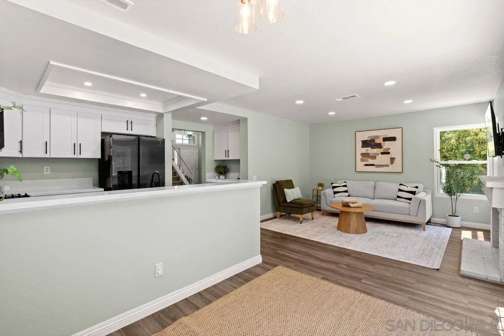 Photo 8 of 24 for 12666 Futura St