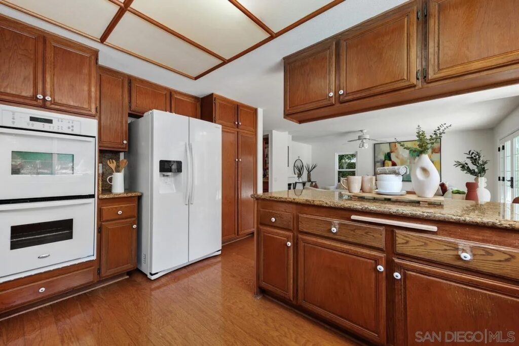 Photo 8 of 17 for 13292 Norcroft Rd